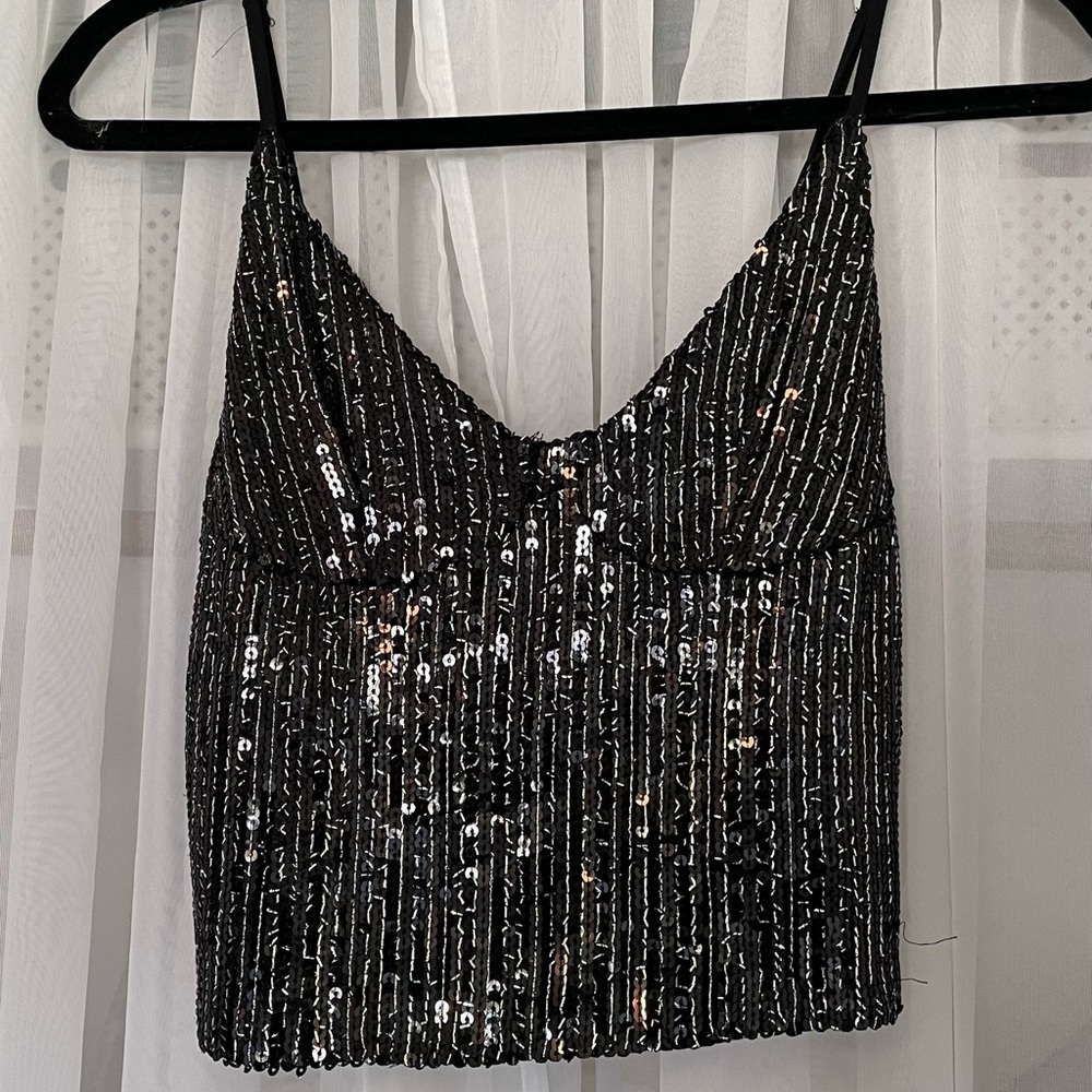 NWT ZARA BLACK Sequin Camisole Top (Size: Medium)